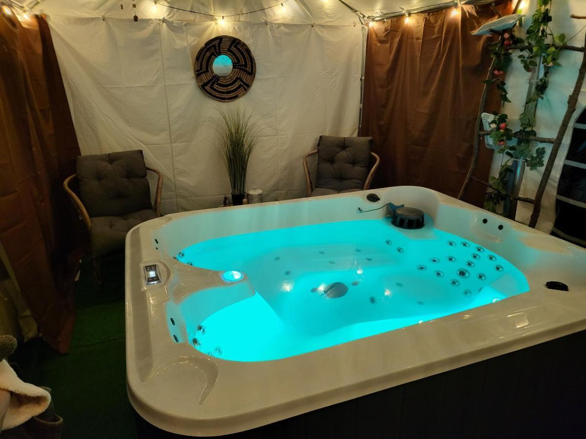 Bed and breakfast Choisy Le Jacuzzi Extérieur photo