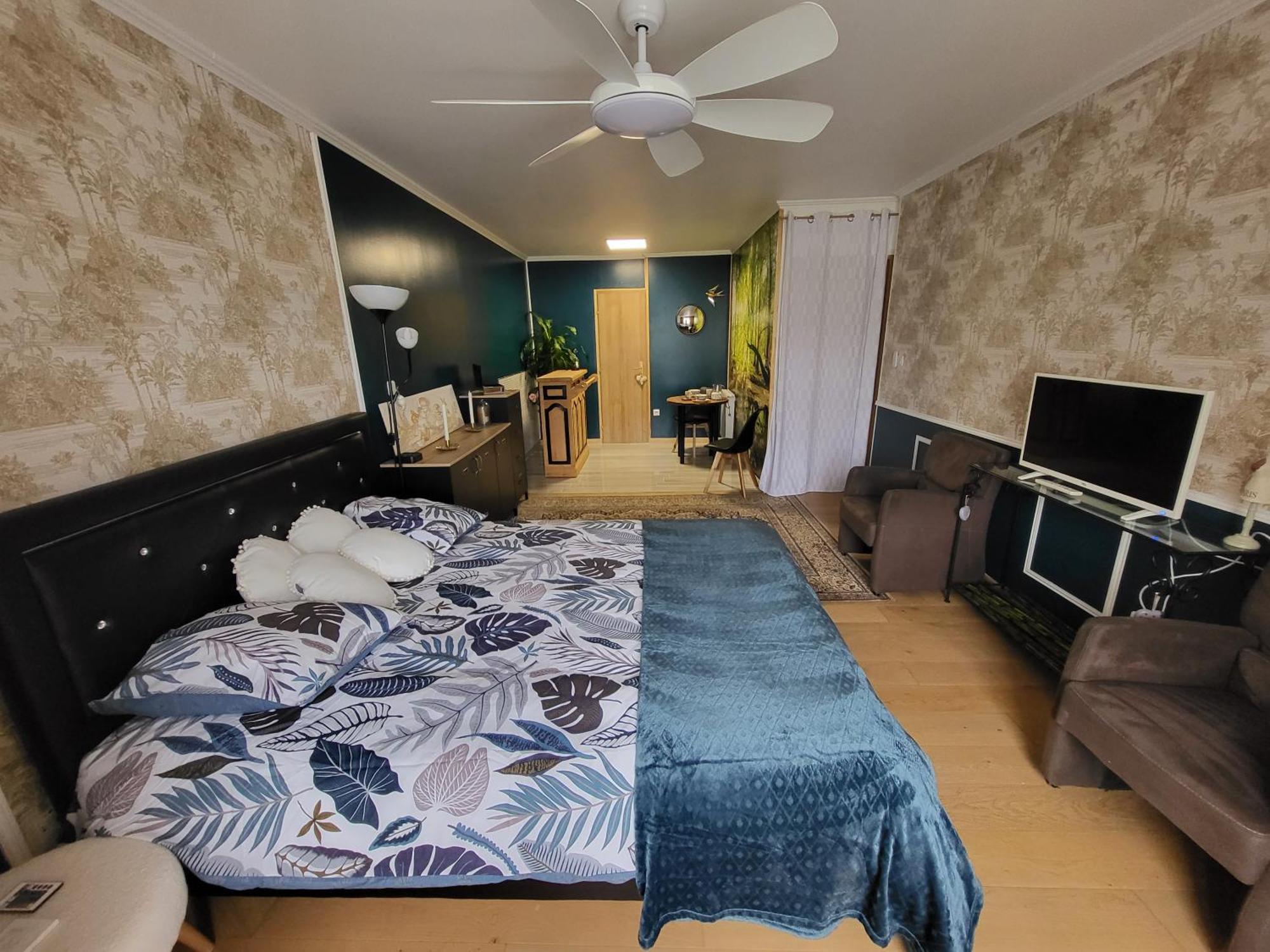 Bed and breakfast Choisy Le Jacuzzi Extérieur photo